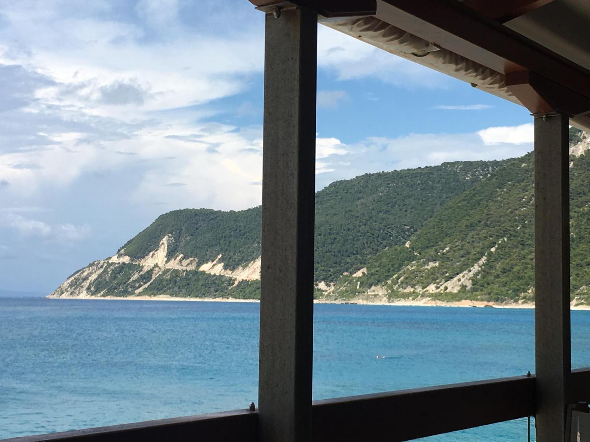 Hotel Ayios Nikitas Bagian luar foto