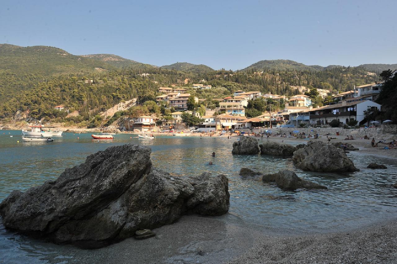 Hotel Ayios Nikitas Bagian luar foto