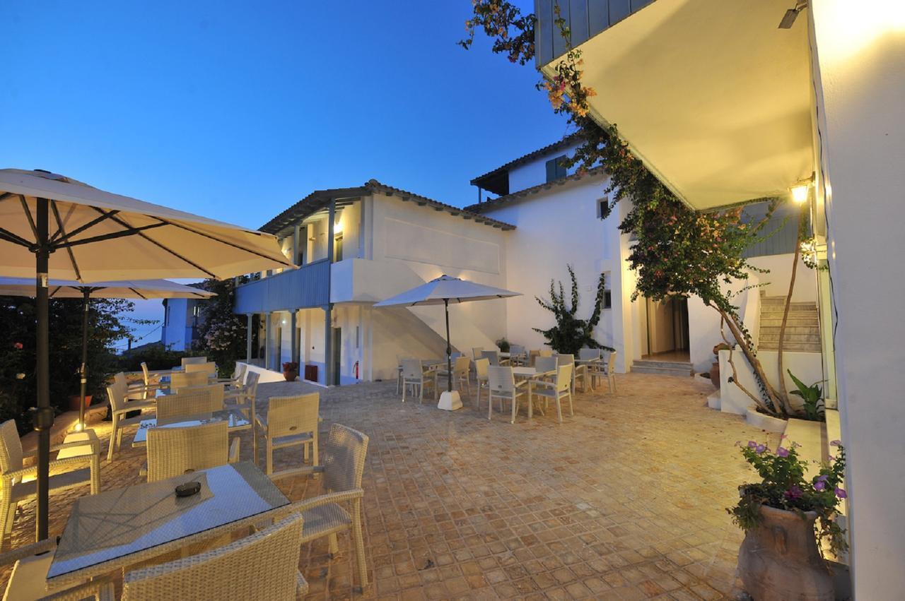 Hotel Ayios Nikitas Bagian luar foto