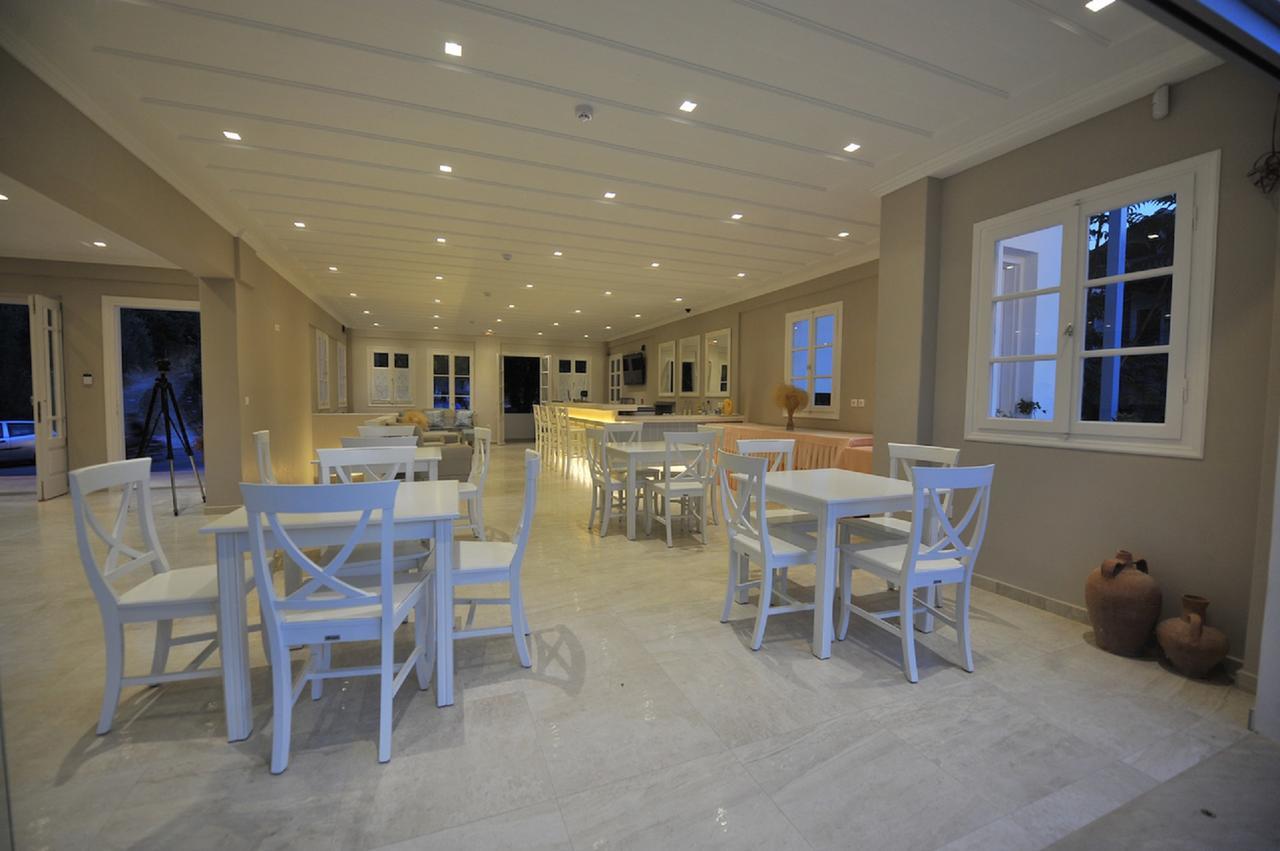 Hotel Ayios Nikitas Bagian luar foto