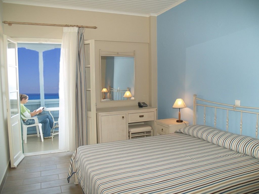 Hotel Ayios Nikitas Bagian luar foto